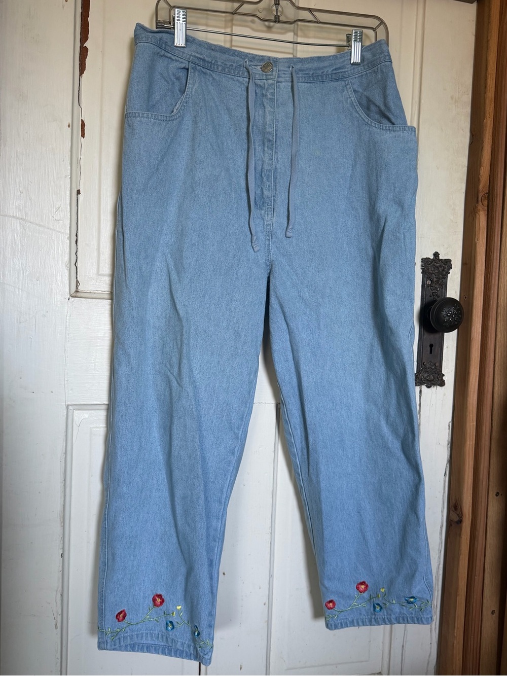 Vintage Denim & Co Floral Embroidered Jeans Large Cottagecore 90s Light Wash